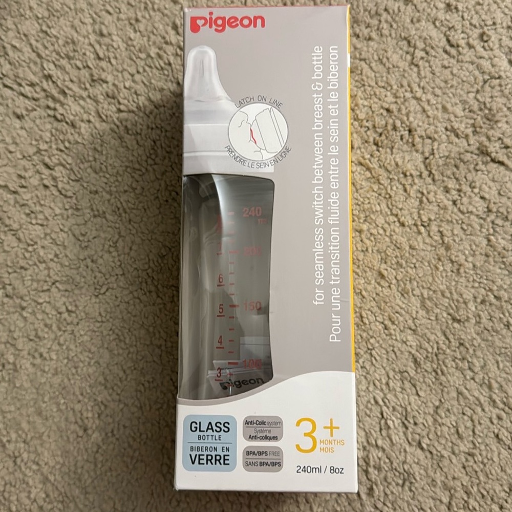 Pigeon baby bottle Brand new and unopened
